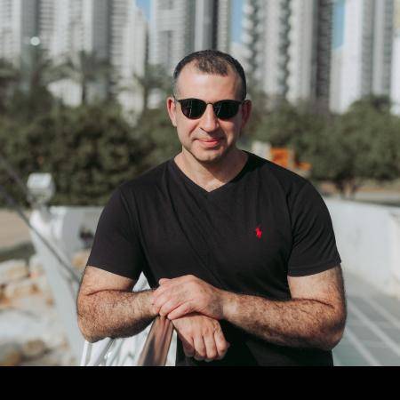 Evgeny,  41  год Кфар Саба желает найти на израильском сайте знакомств 