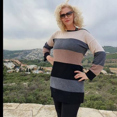 Татьяна, 40  лет Кфар Саба желает найти на израильском сайте знакомств Мужчину