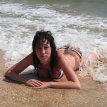 Алина, 27  лет Тель Авив хочет встретить на сайте знакомств   в Израиле