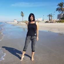 Яна, 38  лет Хайфа желает найти на израильском сайте знакомств 