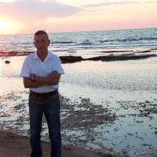 Олег, 75  лет Тель Авив  ищет для знакомства  