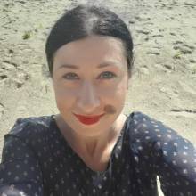 Ирина, 34  года  хочет встретить на сайте знакомств   из Израиля