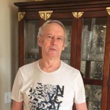 Михаил, 76  лет  желает найти на израильском сайте знакомств 