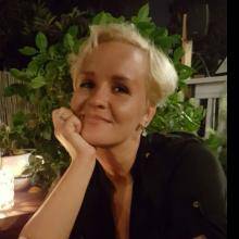 Ольга, 46  лет Австралия  ищет для знакомства  